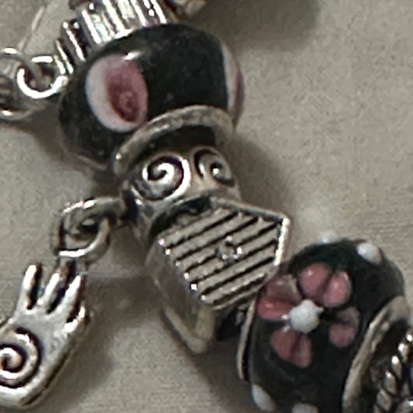 Handmade-NWOT- 925 SS plated charm bracelet, lamp work beads, & fun charms - Picture 6 of 14